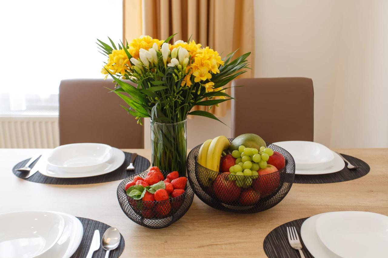 Apartments Villa Whitehouse 오스트라바 외부 사진