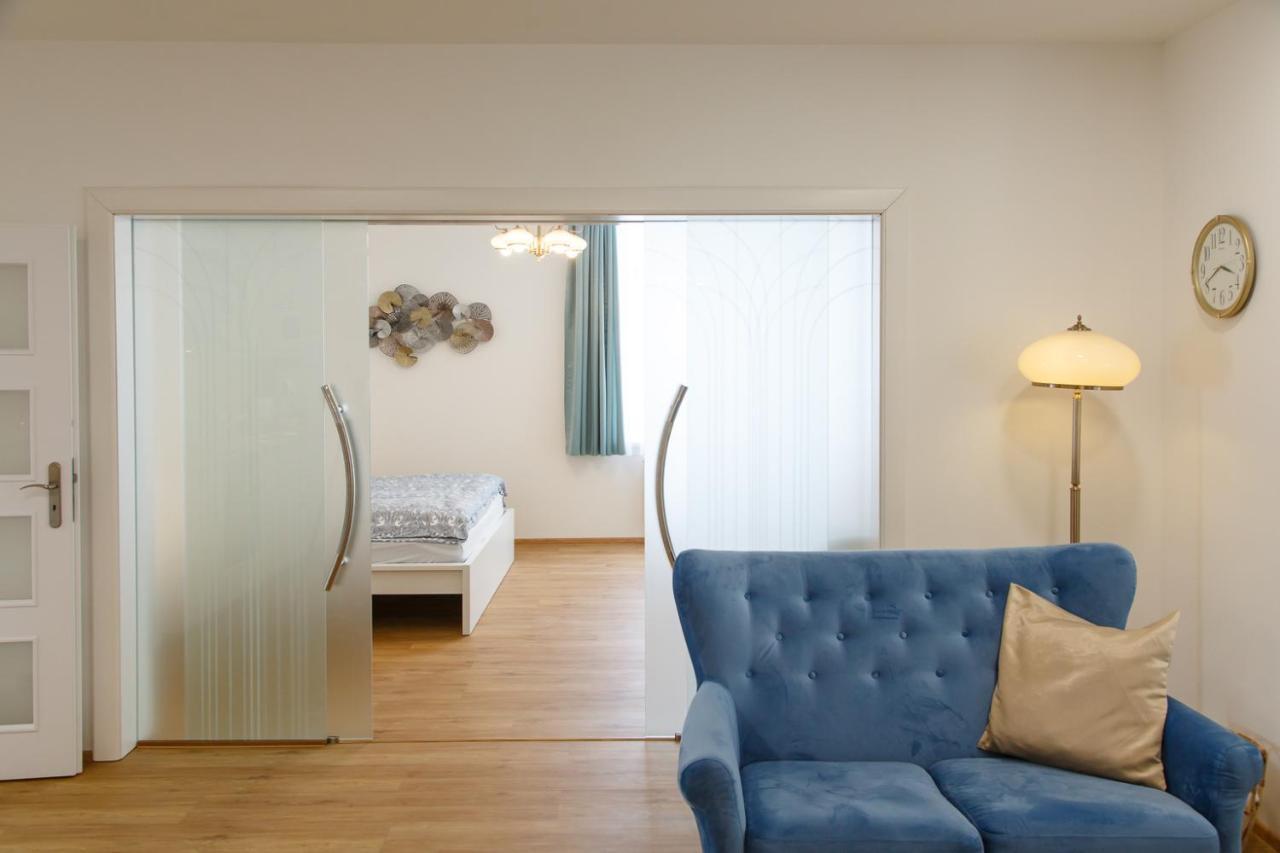 Apartments Villa Whitehouse 오스트라바 외부 사진